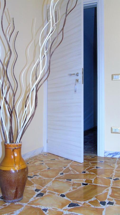 Casa Le Maioliche Apartman Giardini-Naxos Kültér fotó